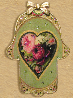 Hamsa heart of roses 8